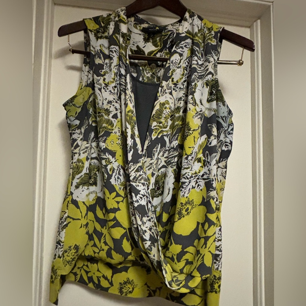 Alfani sleeveless ladies blouse sz 12